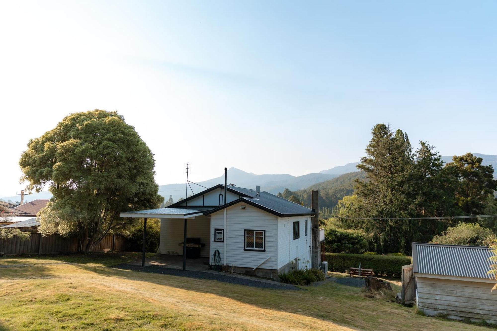 Maydena Chalet Luaran gambar